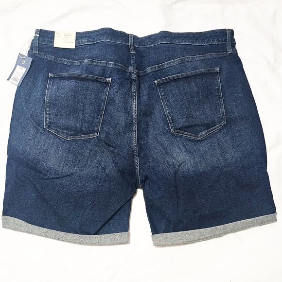 Universal Thread New midnight blue mid rise Bermuda denim shorts size 26W - Picture 2 of 14